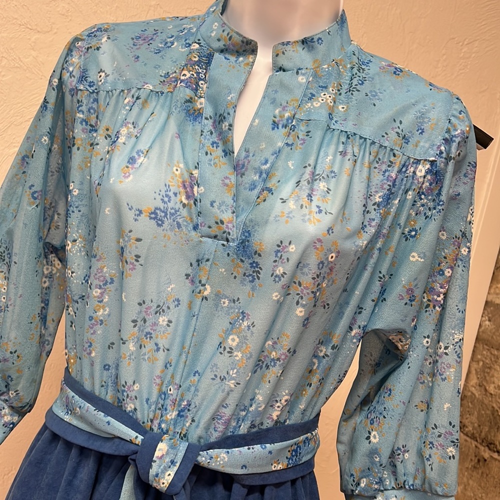 Vintage Bobby’s Girl Blue Floral Print Split Neck Shirtwaist Dress with Tie Belt